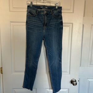 Old Navy Blue Ankle Cropped Jeans